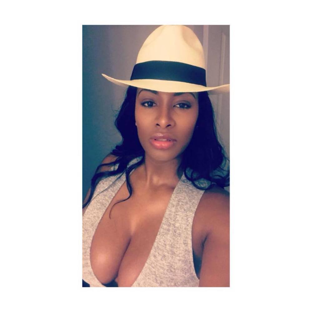 Meet your Posher, Tiesha